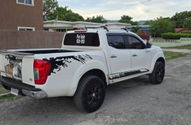 2017 NISSAN NAVARA