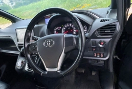 2015 Toyota Voxy