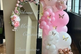 Welcome Sign and Welcome Glass