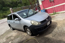 Nissan Tiida 2013