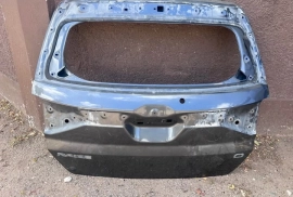 2020 Toyota raize trunk