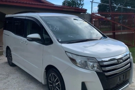 Newly imported 2015 Noah Si