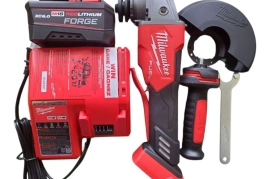 NEW Milwaukee FUEL Grinder With Red Lithium Forge XC6.0 Kit