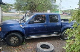 2006 NISSAN FRONTIER TURBO