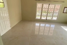 3 Bedrooms, 2 Bathrooms House