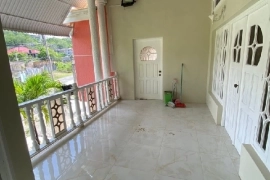 3 Bedrooms, 2 Bathrooms House