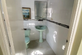 3 Bedrooms, 2 Bathrooms House