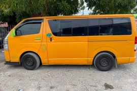 2011 Toyota Hiace