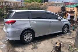 Toyota wish 2011