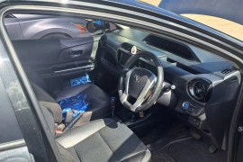 2015 Toyota aqua hybrid