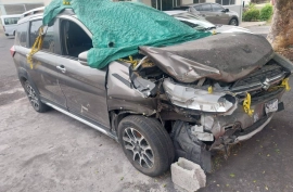 2021 suzuki xl7 (damaged unit) 