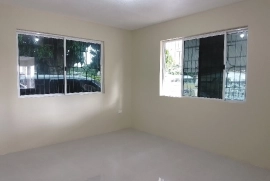 3 Bedrooms, 2.5 Bathrooms House