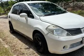 2007 Nissan tida
