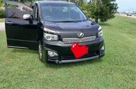 2012 Toyota Voxy