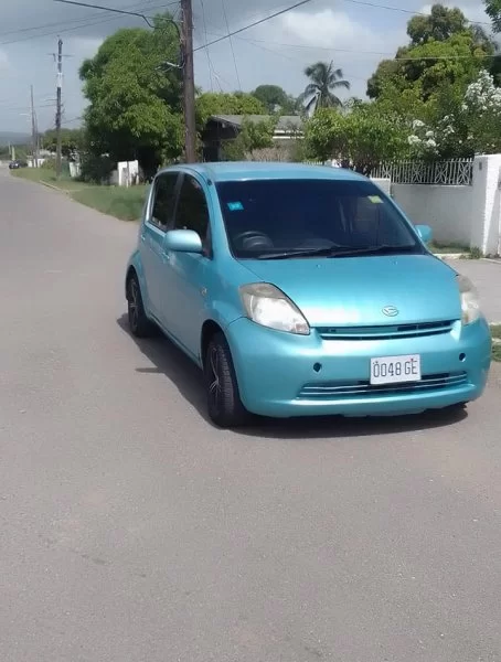Daihatsu Boon 2005