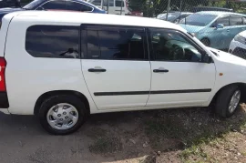 2012 Toyota succeed