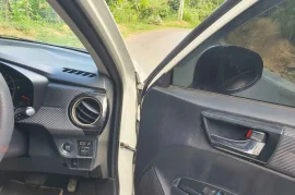 Toyota fielder wxb G 2013