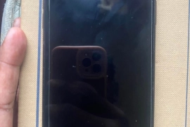 iPhone XR selling for parts