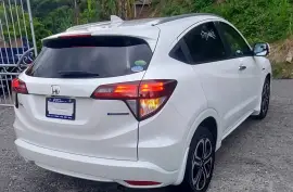 2015 Honda vezel hybrid Newly imported