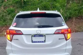 2015 Honda vezel hybrid Newly imported