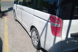 Honda stepwagon 2012