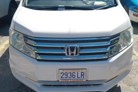 Honda stepwagon 2012