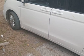 Honda stepwagon 2012