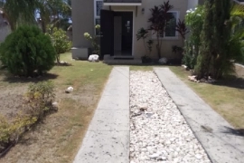 2 Bedroom 2.5 Bathroom Townhouse