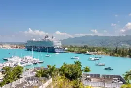 Furnished ocean front Apt