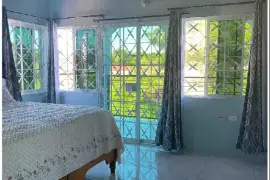 Fully Furnished, spacious 1 b/r Unit