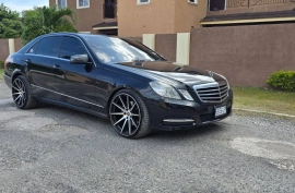 2012 MERCEDES E300