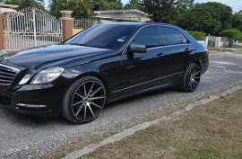 2012 MERCEDES E300
