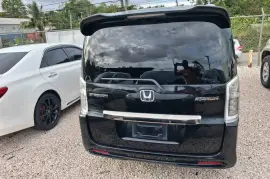 2014 Honda Step Wagon
