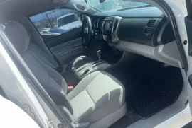2014 Toyota Tacoma. V6 4.0L