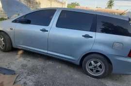 2003 Toyota wish