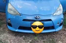 2012 Toyota aqua