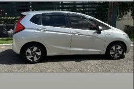 Honda Fit hybrid 2015