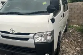 2015 Toyota Hiace