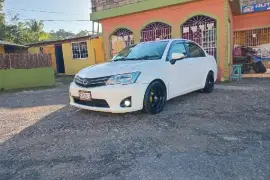 2013 Toyota Corolla Axio