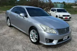 2010 Toyota Crown