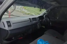 2011 Toyota Hiace Bus