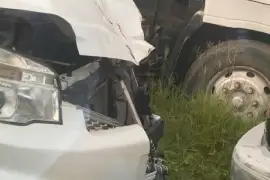 2013 voxy no papers selling as salvage