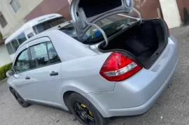 2010 NISSAN TIDA