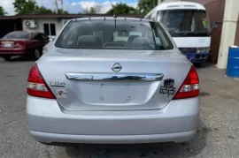 2010 NISSAN TIDA