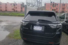 2015 Toyota Harrier 