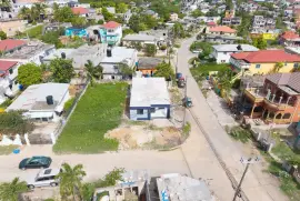 Modern 2 Bedrooms 2 Bathrooms House