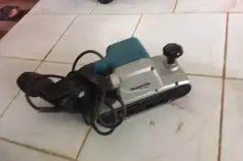 Makita Belt sander