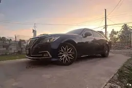 2017 Toyota Crown 