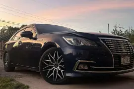 2017 Toyota Crown 