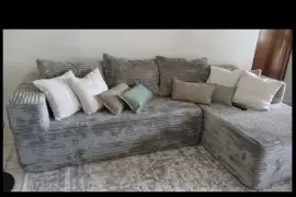 Boneless couch 
